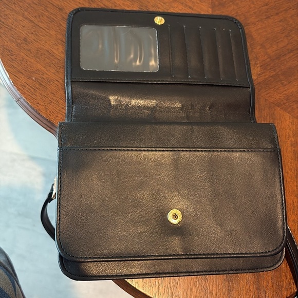 Buxton  Crossbody bag/wallet / 2 ID holders  8 card slots  soft leather Black - Picture 13 of 17